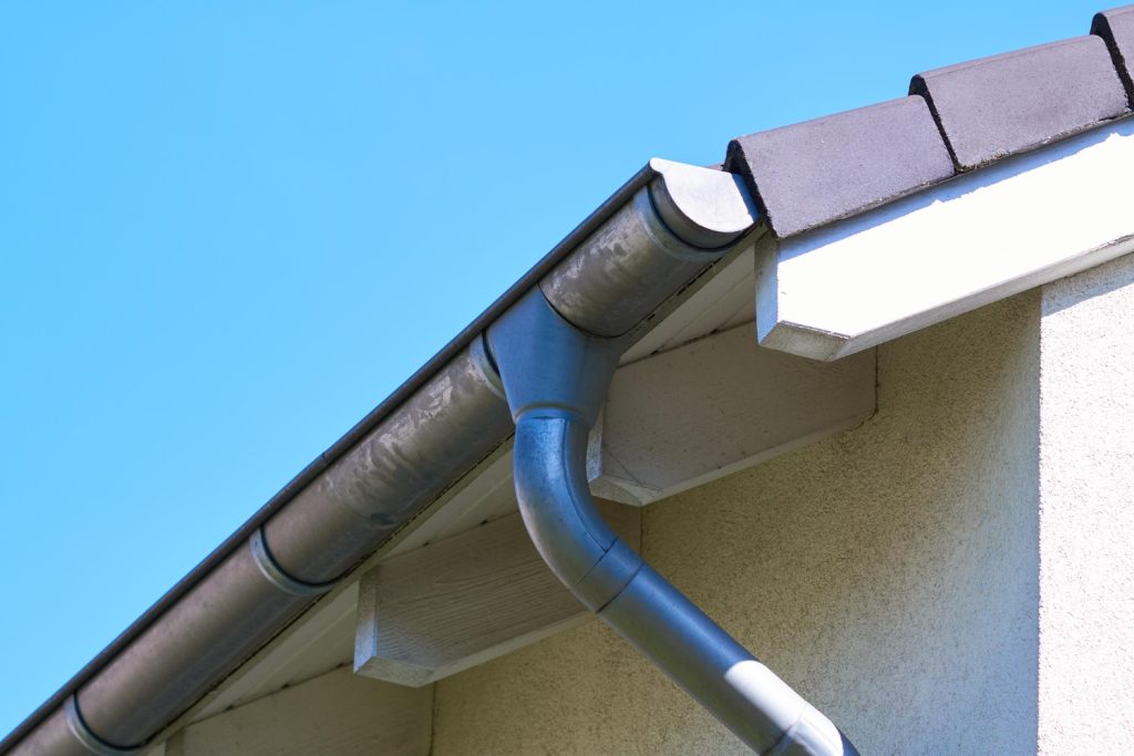 clean gutter